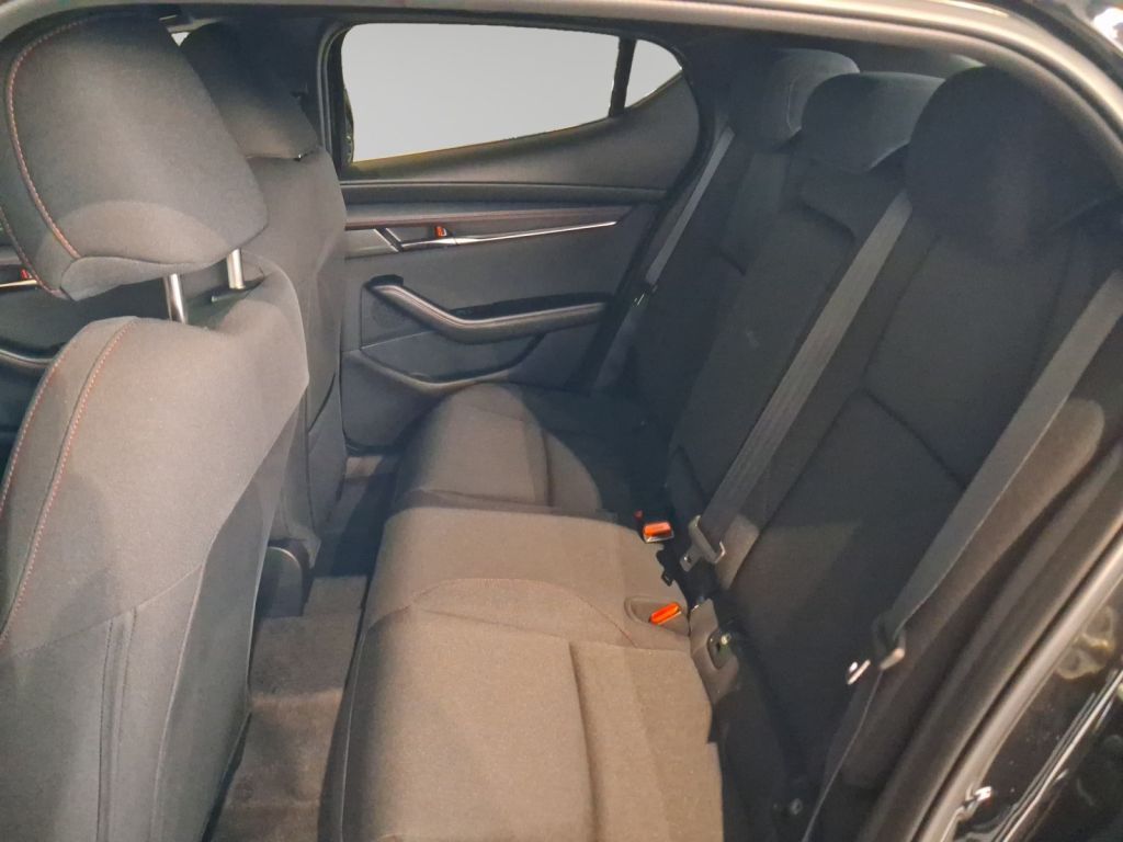 MAZDA 3 HOMURA 2,5G AT 140PS Navi Kamera LED-Licht MAZDA 3 HOMURA 2,5G AT 140PS Navi Kamera LED-Licht