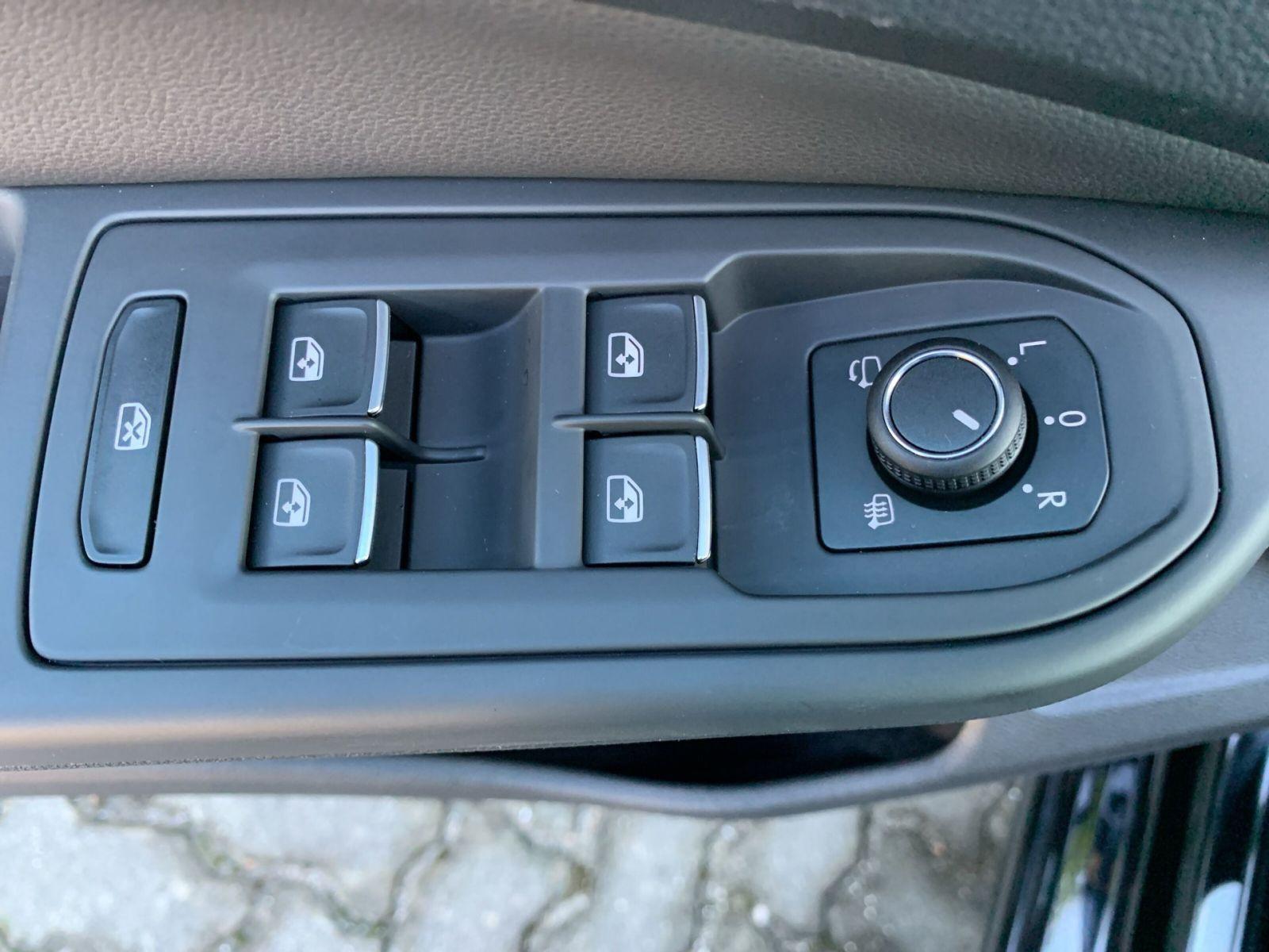 Volkswagen Golf 1.5 eTSI Energy DSG Navi RFK LED ACC, миниатюра 24