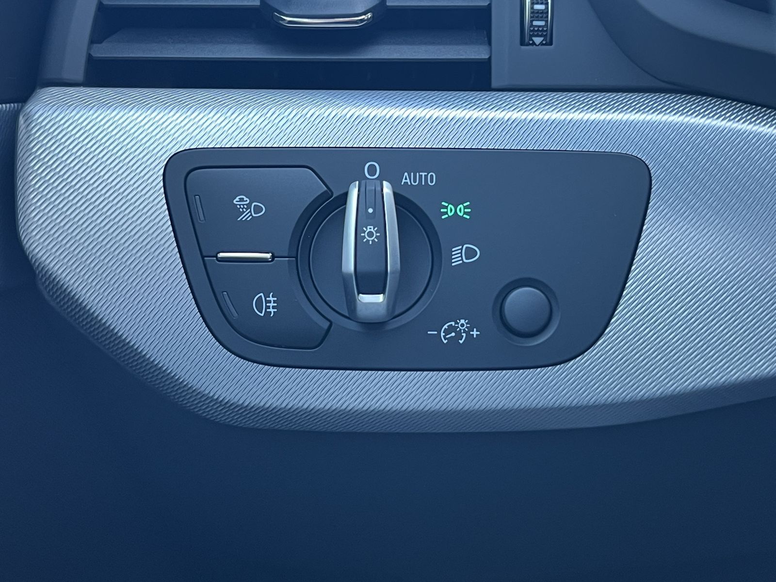 Fahrzeugabbildung Audi A5 **45 TFSI QUATTRO*SHZ*KAMERA**