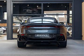 2019 Aston Martin DBS — фото 5