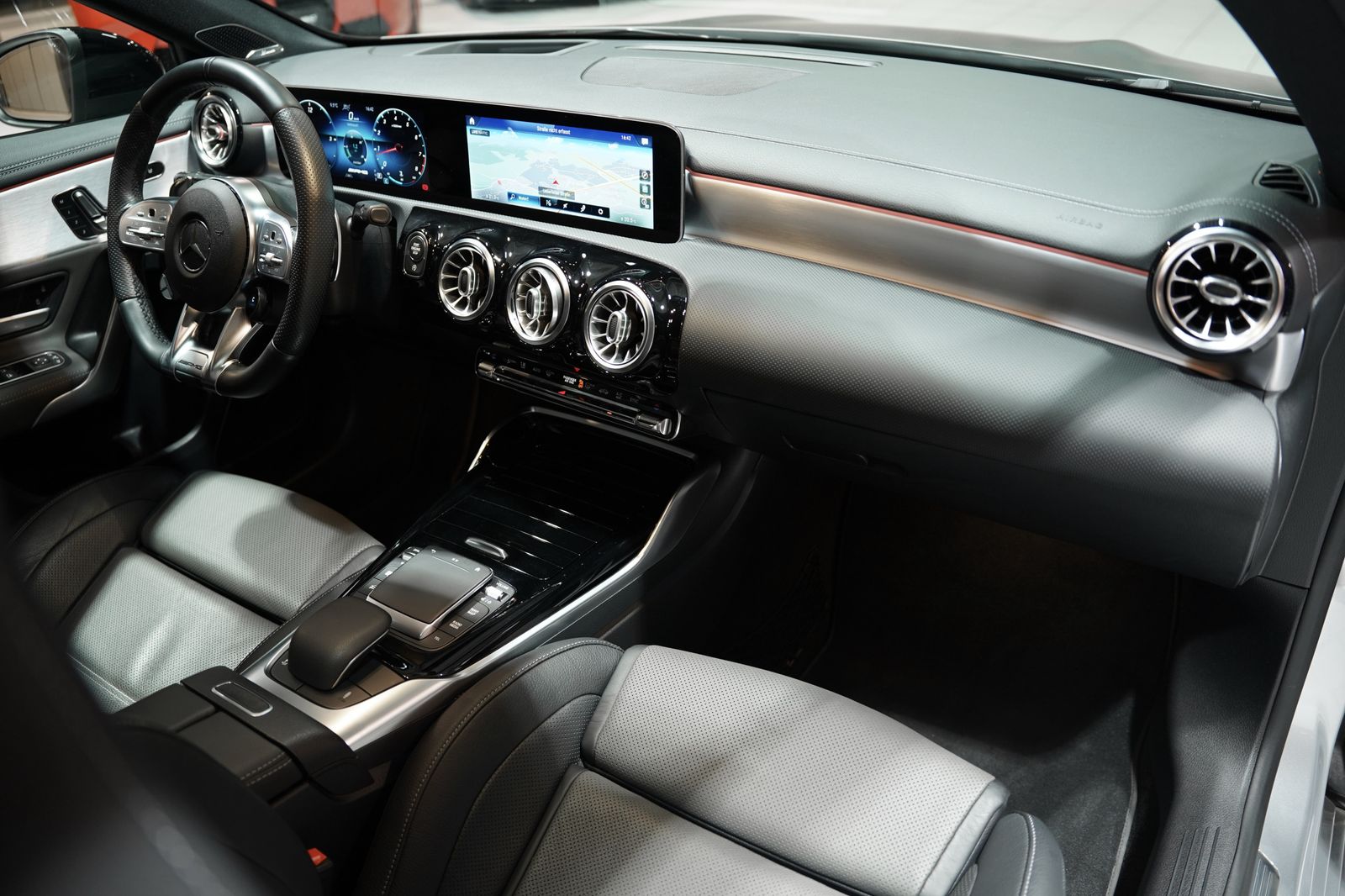 Mercedes Benz A 45 Amg