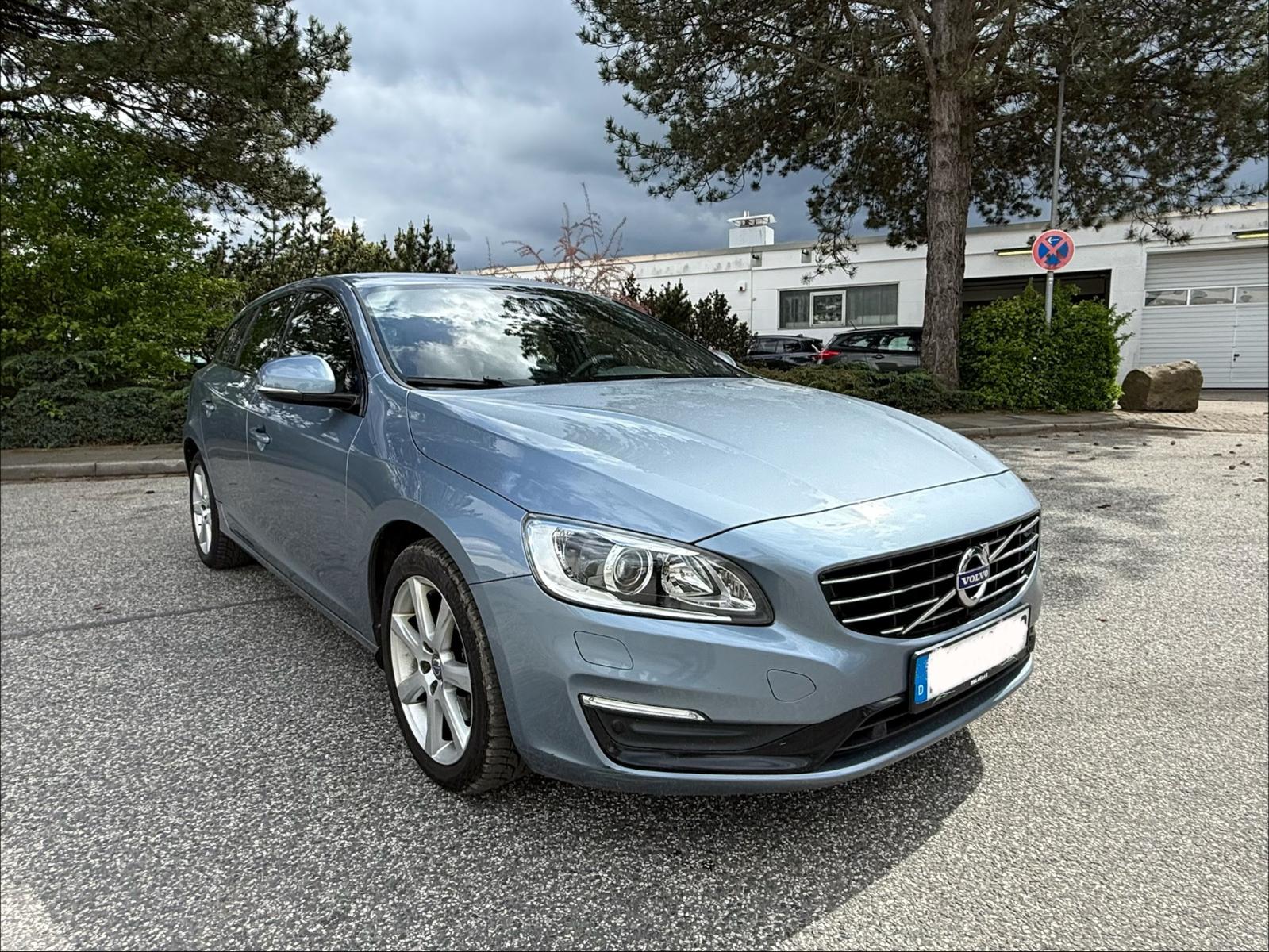 Volvo V60 D3 AUTOMATIK LEDER NAVI