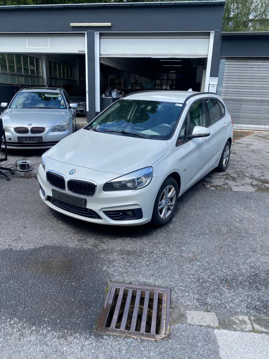 BMW Active Tourer 216 D 1.5D Sport Line