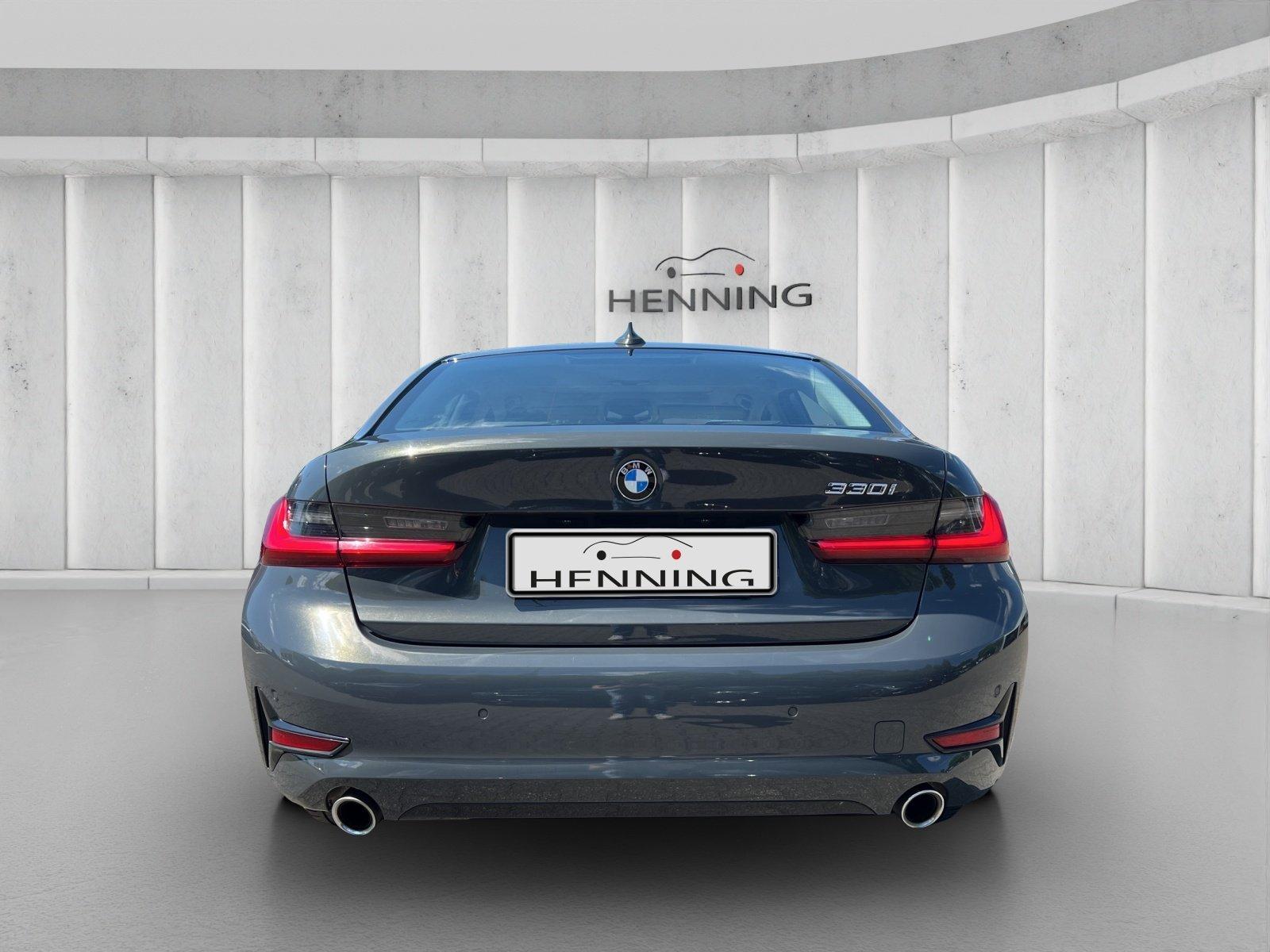 BMW 3er - 330 i Sport Line*Headup*Schiebedach
