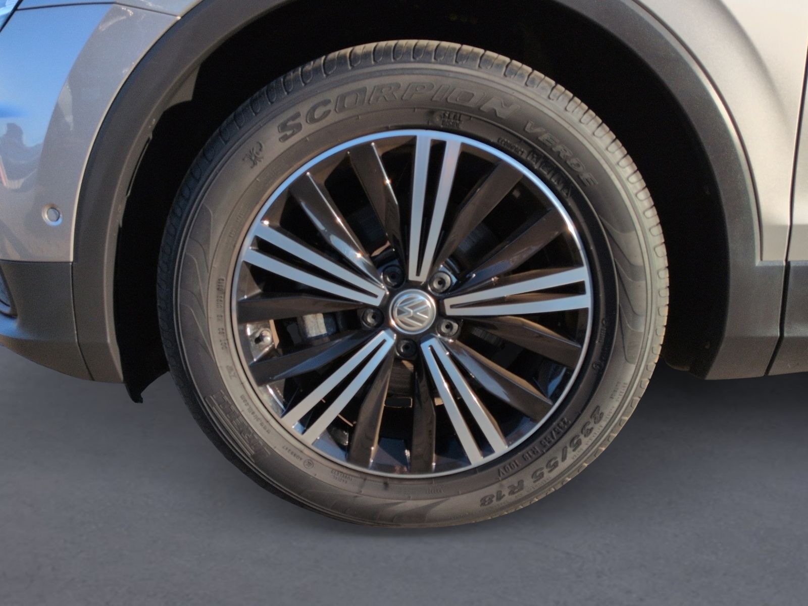 Tiguan 2.0 TDI DSG Join STHZ+AHK+NAVI