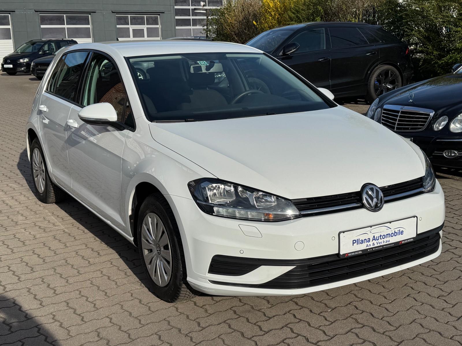 Volkswagen Golf VII Lim.Aus 1.Hand,Klima,Erst 90tkm,TÜV/NEU