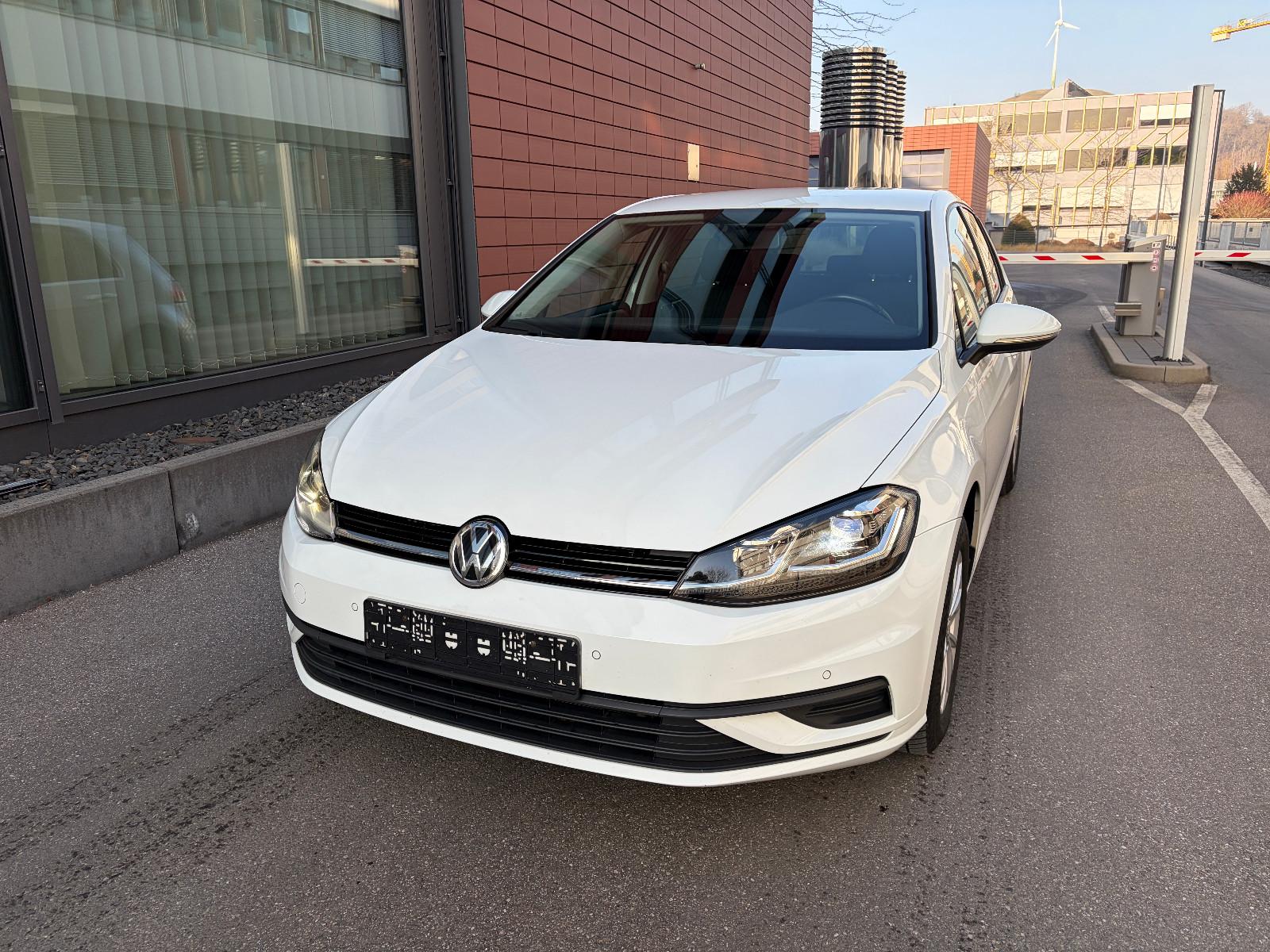 Volkswagen Golf VII Lim. Trendline BMT/Start-Stopp- I Hand