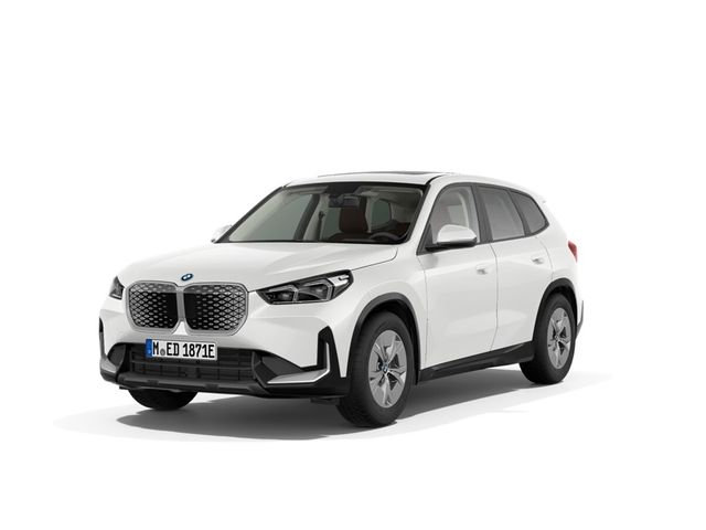 BMW iX1 XDrive30 Panorama AHK Driving Prof. LED