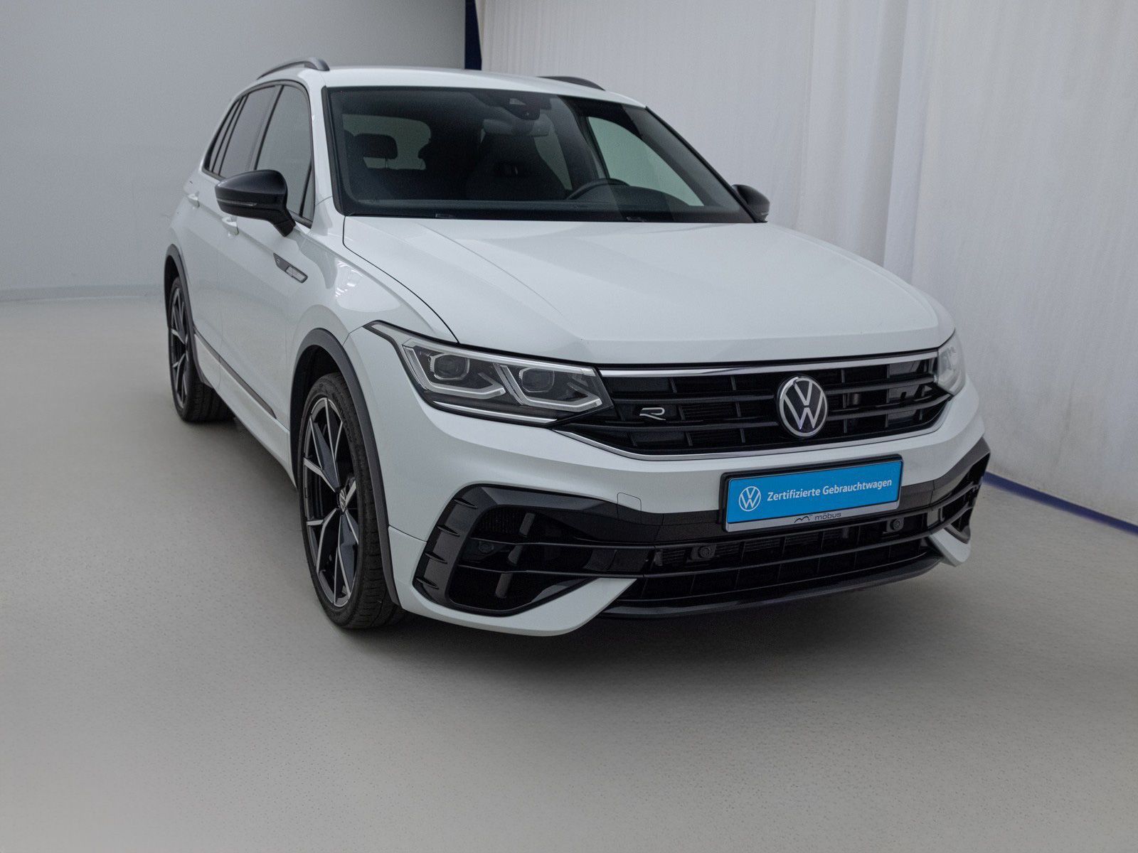 Volkswagen Tiguan 2.0 TSI R 4Motion DSG MATRIX AHK NAVI APP foto 4