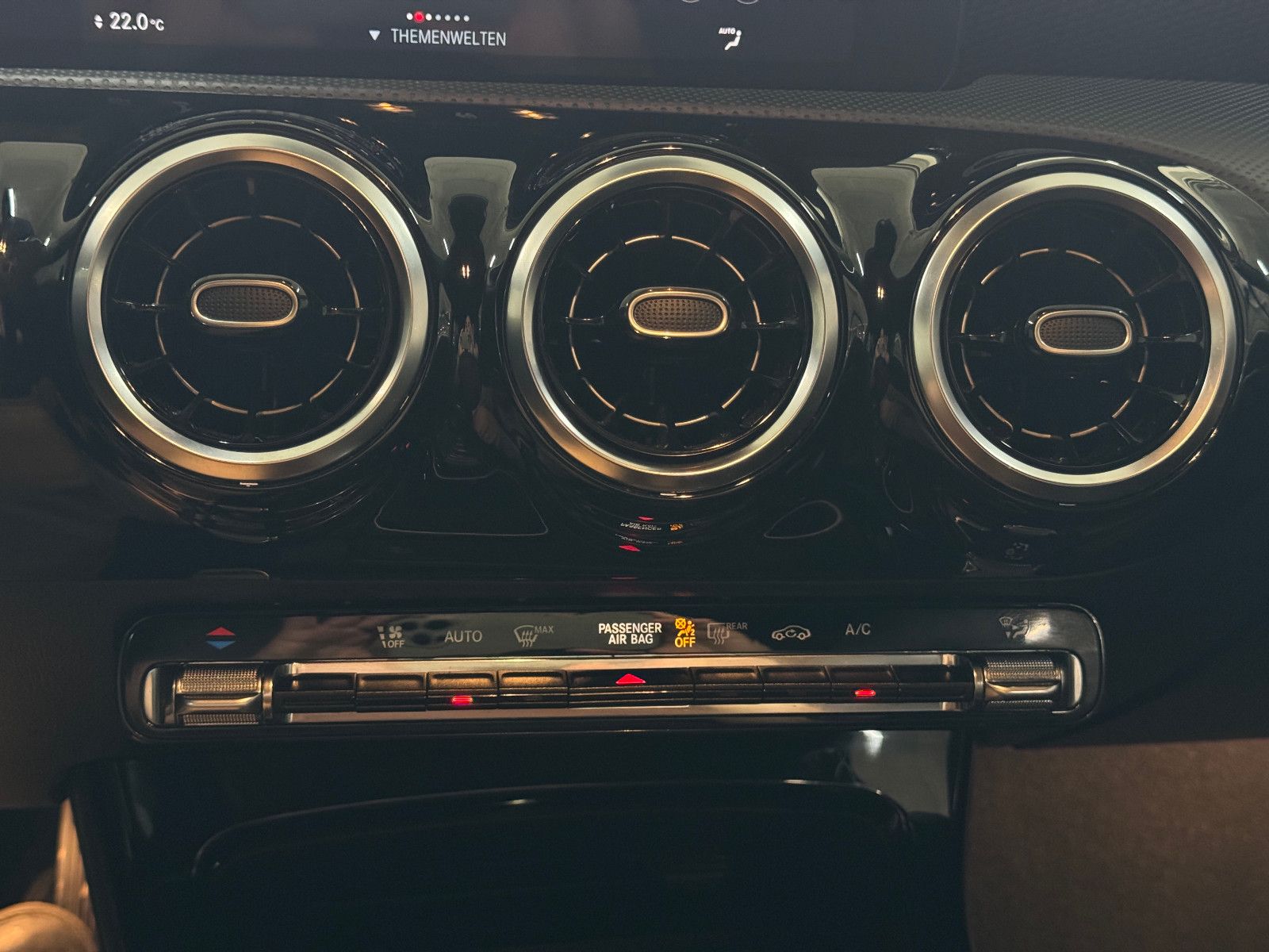 Mercedes-Benz CLA 200 SB 8G-DCT 4MATIC SPORTPAKET PROGRESSIVE