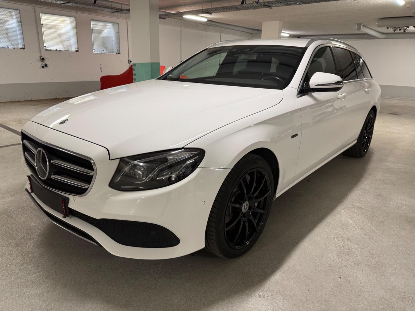 Mercedes-Benz E 300 de T=Burmeister Wide=Schekheft=306PS=
