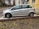 Mercedes-Benz B 170 -Automatik, Sitzhg., Klima. TOP - Mercedes B 170 mit Schiebedach