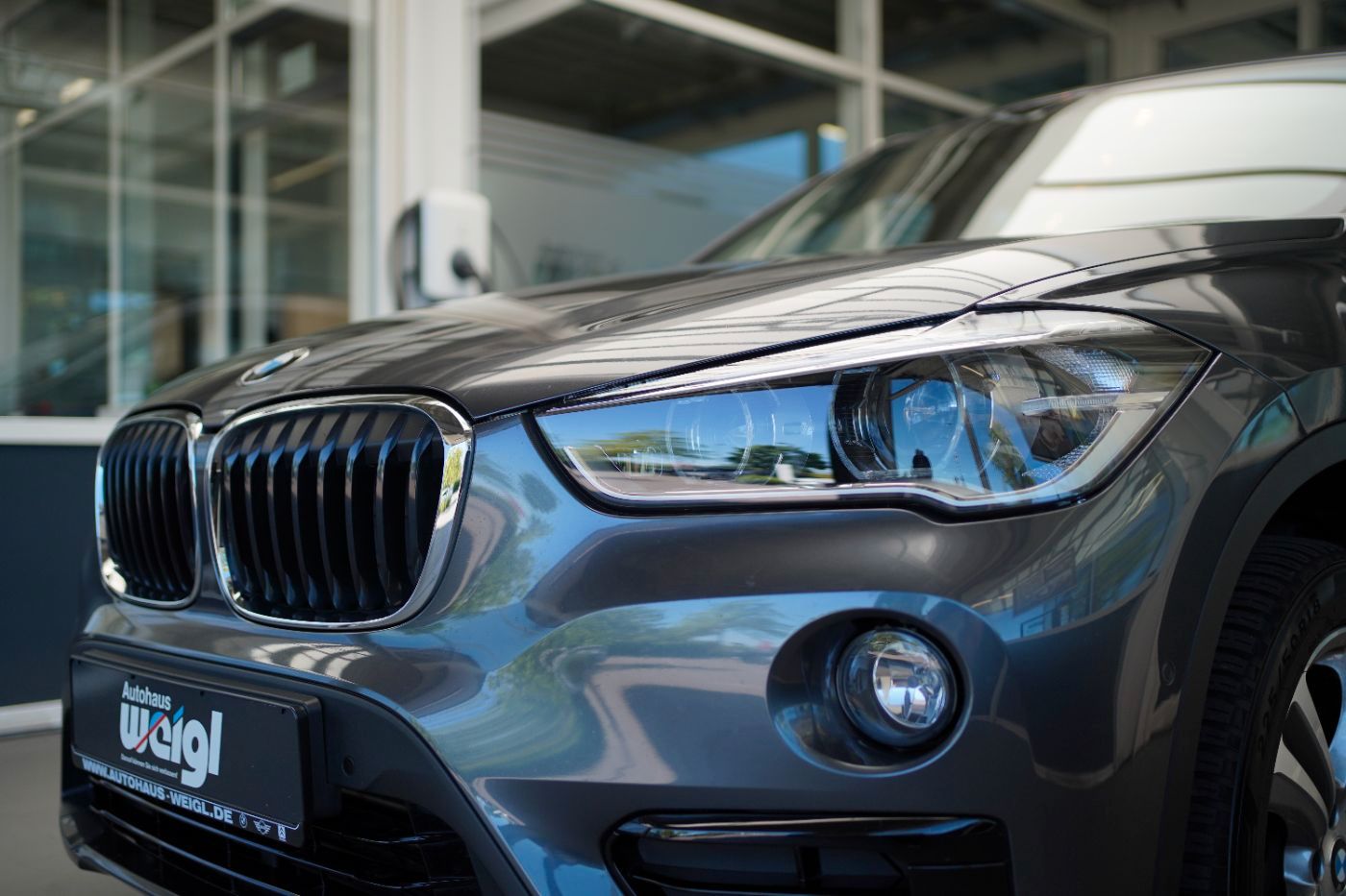 Fahrzeugabbildung BMW X1 xDrive 18d Sport Line +AHK+Park-& Drivingassi