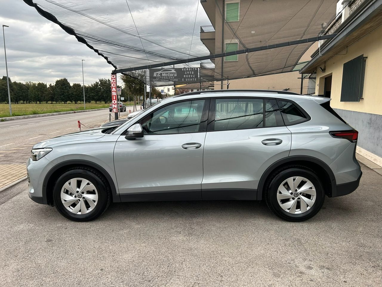 Volkswagen Tiguan 1.5 TSI 130CV DSG Life - OK NE imagem 3