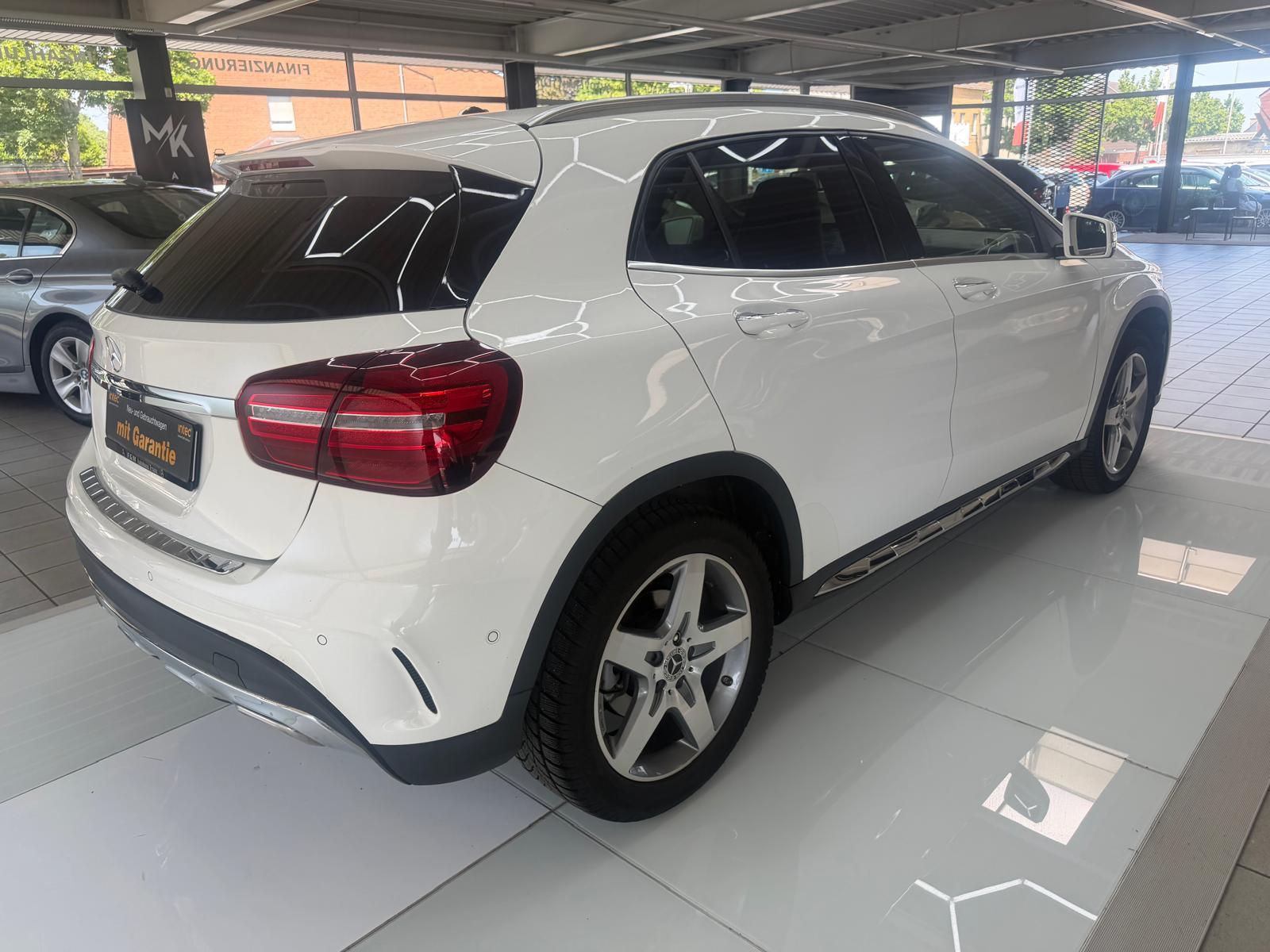 Mercedes-Benz GLA 200 AMG*KAM*NAV*TEMP*KLIMA*57TKM