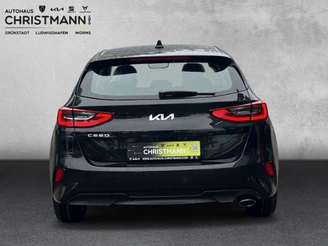 Fahrzeugabbildung Kia Ceed VISION 1.5 T-GDI DCT *KOMFORT-PLUS-PAKET*