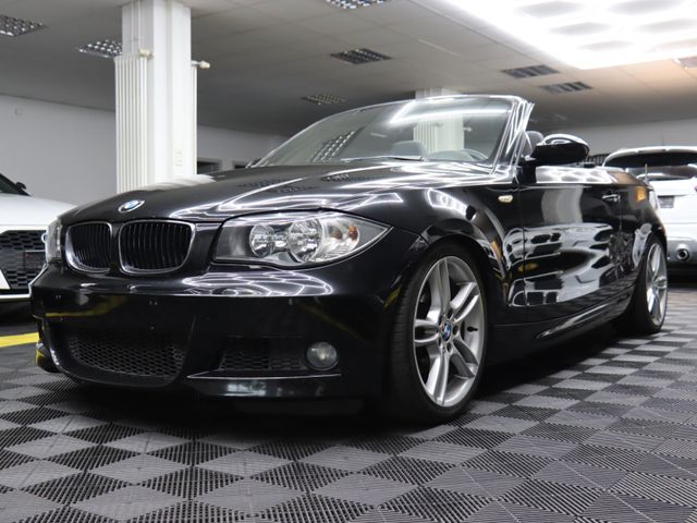 BMW 118i Cabrio M-Sportpaket / Leder / 18 Zoll