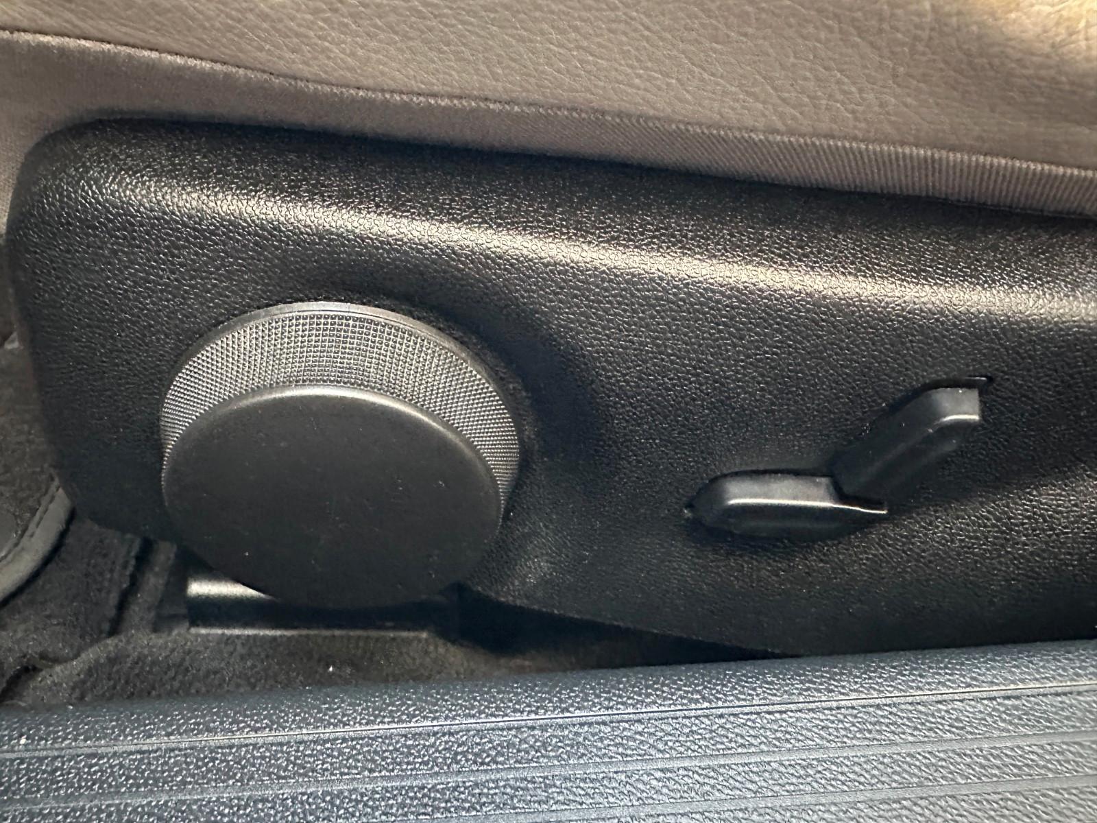 Mercedes-Benz E 200 *NACKENHZ*SITZHZ/Belüftung*NAVI*PDC*TEMPO*