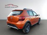 Dacia Sandero II Stepway Celebration*AC*8-Fach*1.Hand* - Dacia Sandero Celebration mit Benzin-Antrieb