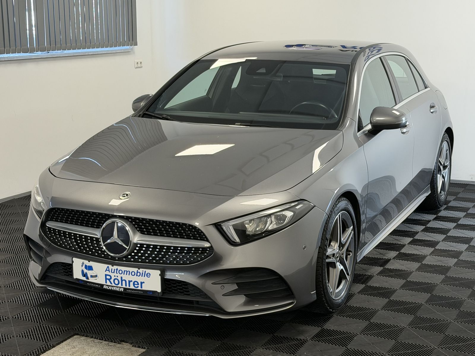 Mercedes-Benz A 250 AMG Line Automatik Kamera ILS-LED Navi imagem 2