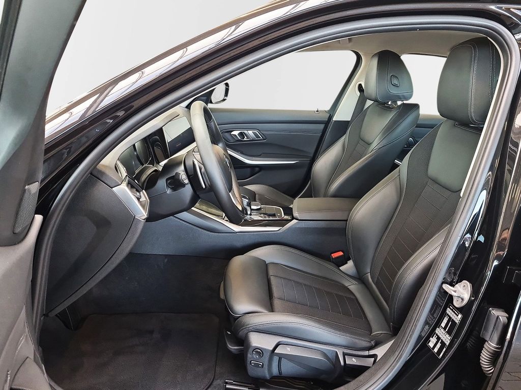 BMW 320 d Sport Line LED HiFi DAB Shz Komfortzg. uvm.