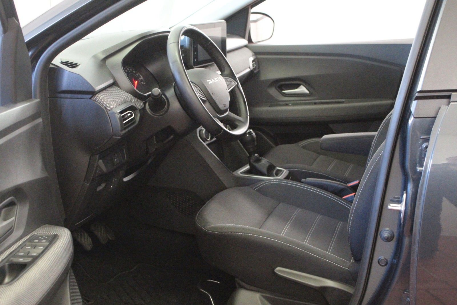 Fahrzeugabbildung Dacia Sandero TCe 100 ECO-G Expression  *Media-Dis