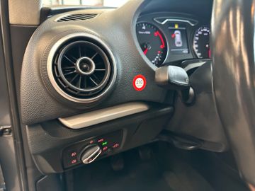 Audi A3 Sportback ambition*2. Hand*Klima*SHZ*PDC*