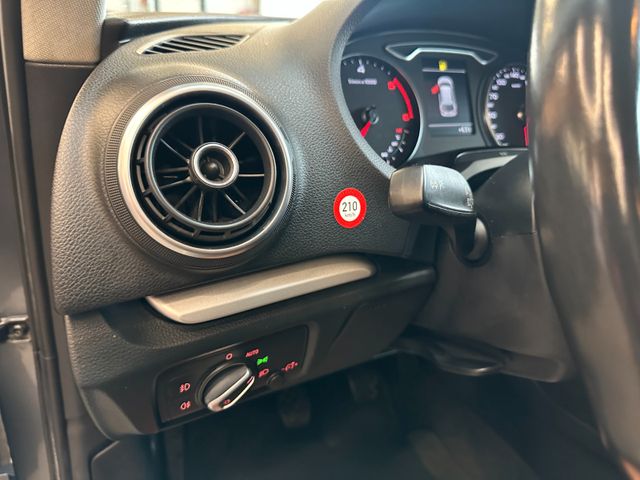 Audi A3 Sportback ambition*2. Hand*Klima*SHZ*PDC*