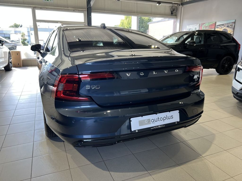 Volvo S90 T8 Ultimate Dark Recharge AWD BLIS FourC B&W