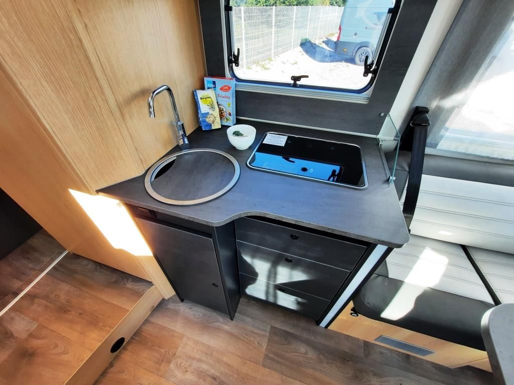 Fahrzeugabbildung Sunlight T 69LC Adventure Edition Verfüg./Sparen Sie 3.07