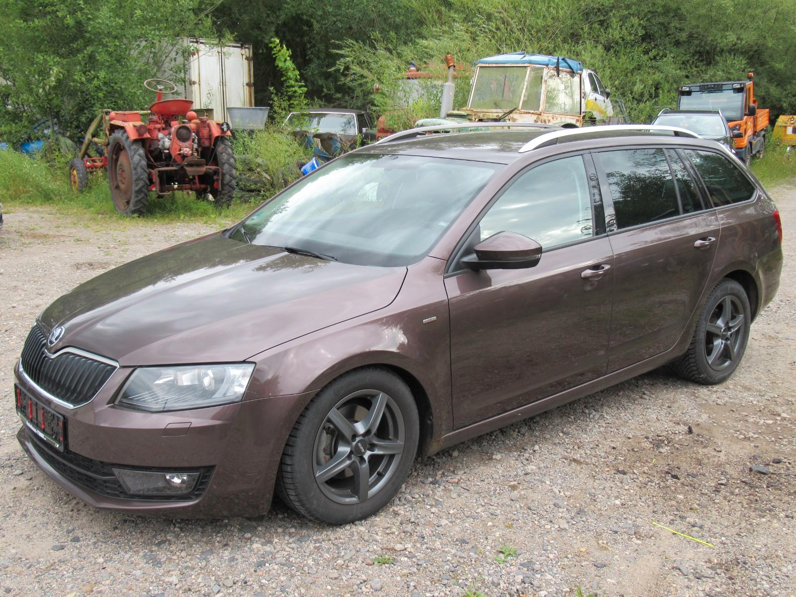 Skoda Octavia 1.4 Joy Kombi=Xenon=8xAlu=Orig. 78.000km