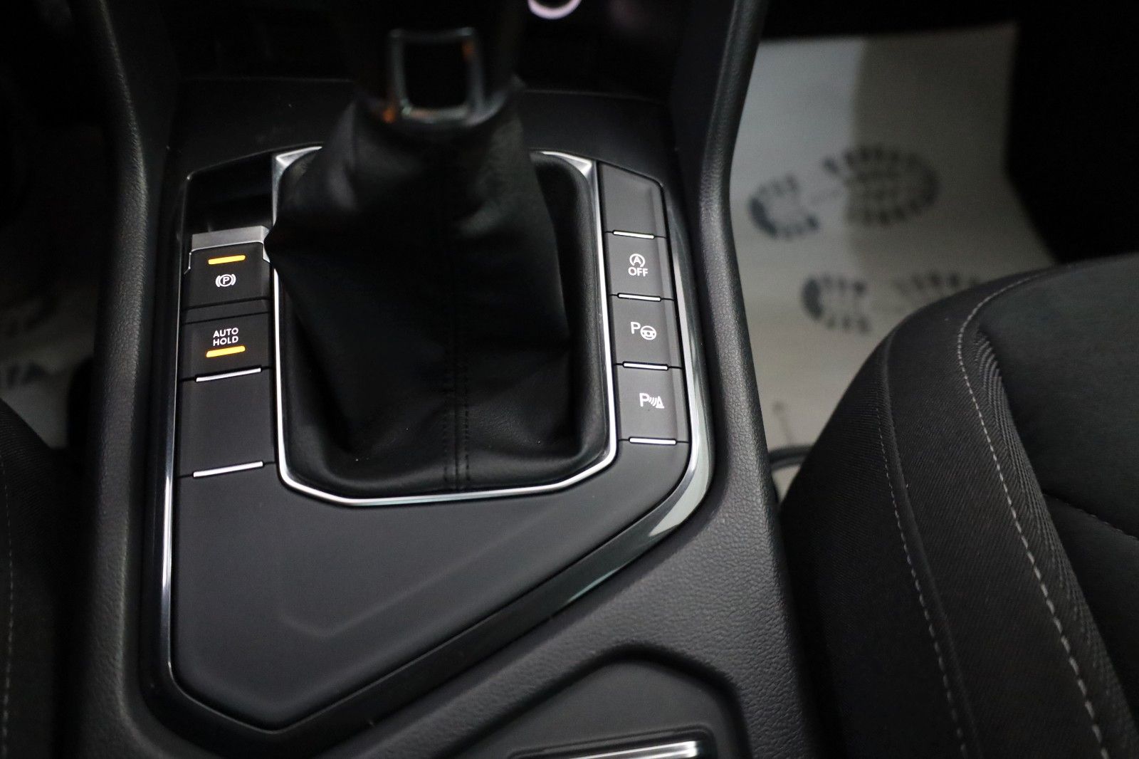 Fahrzeugabbildung Volkswagen Tiguan Highline Alcantara,Navi,LED,Kamera,ACC,SH