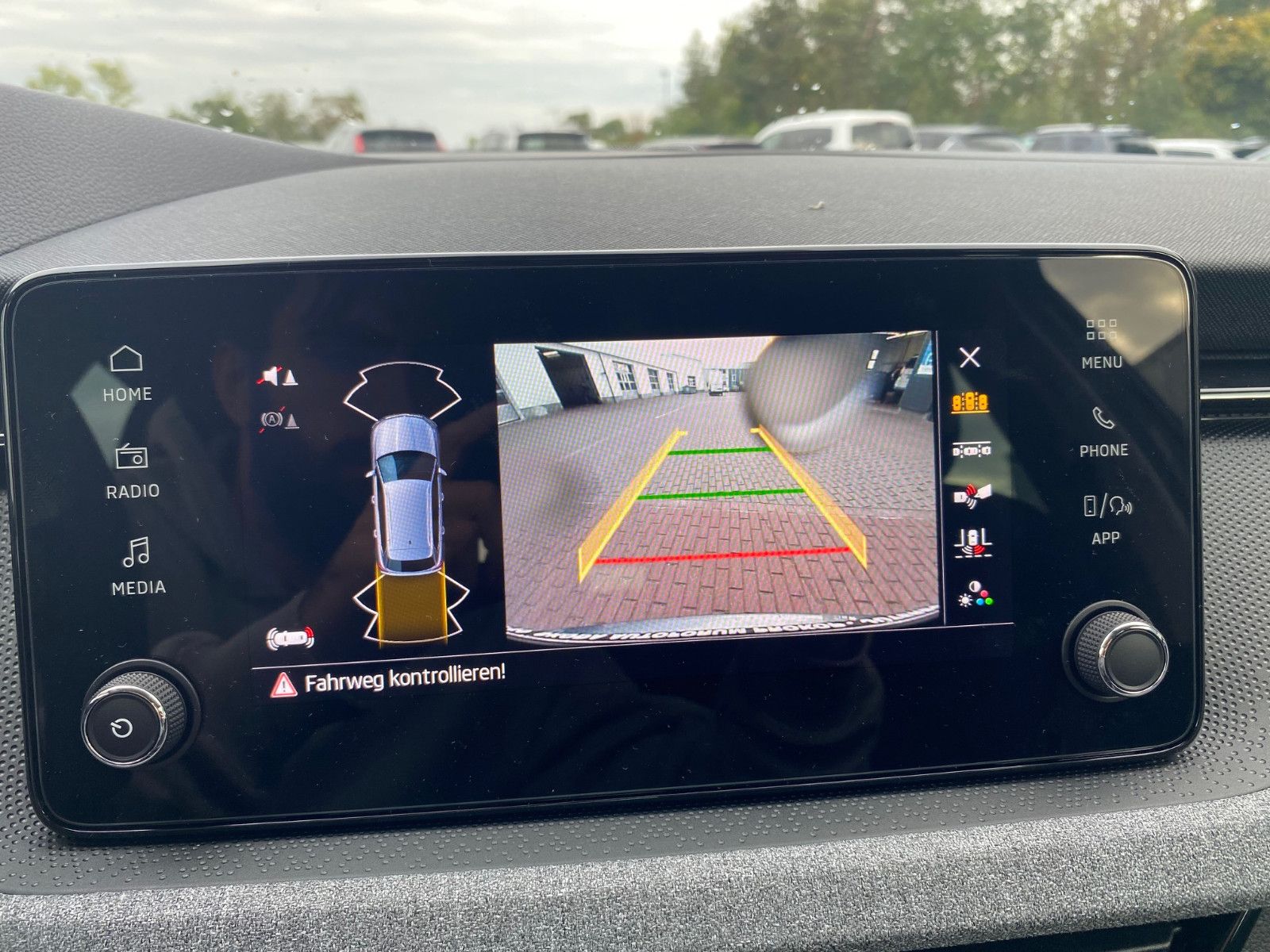 Fahrzeugabbildung SKODA Kamiq Selection