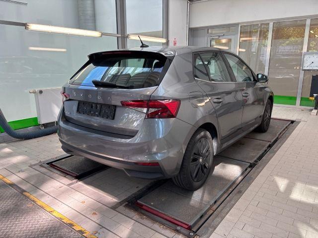 Skoda Fabia 1.5 TSI Style DSG LED Kamera Navi App, миниатюра 2