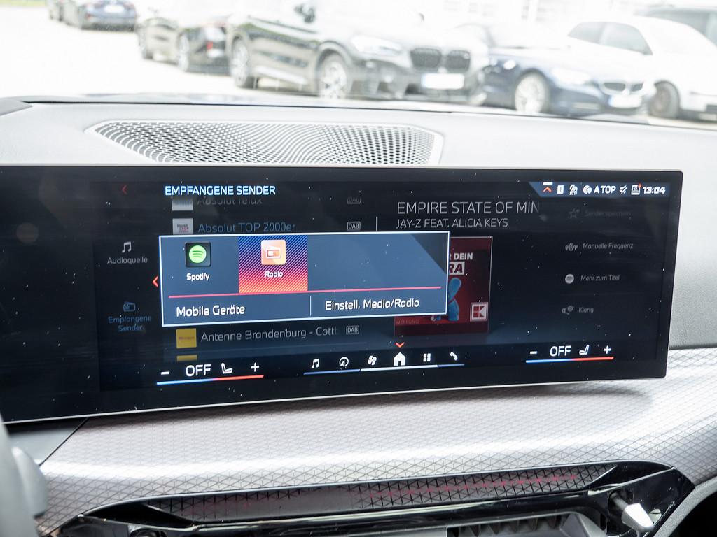 BMW M340i Touring xDrive MEMORY NAVI HUD PANO 360°