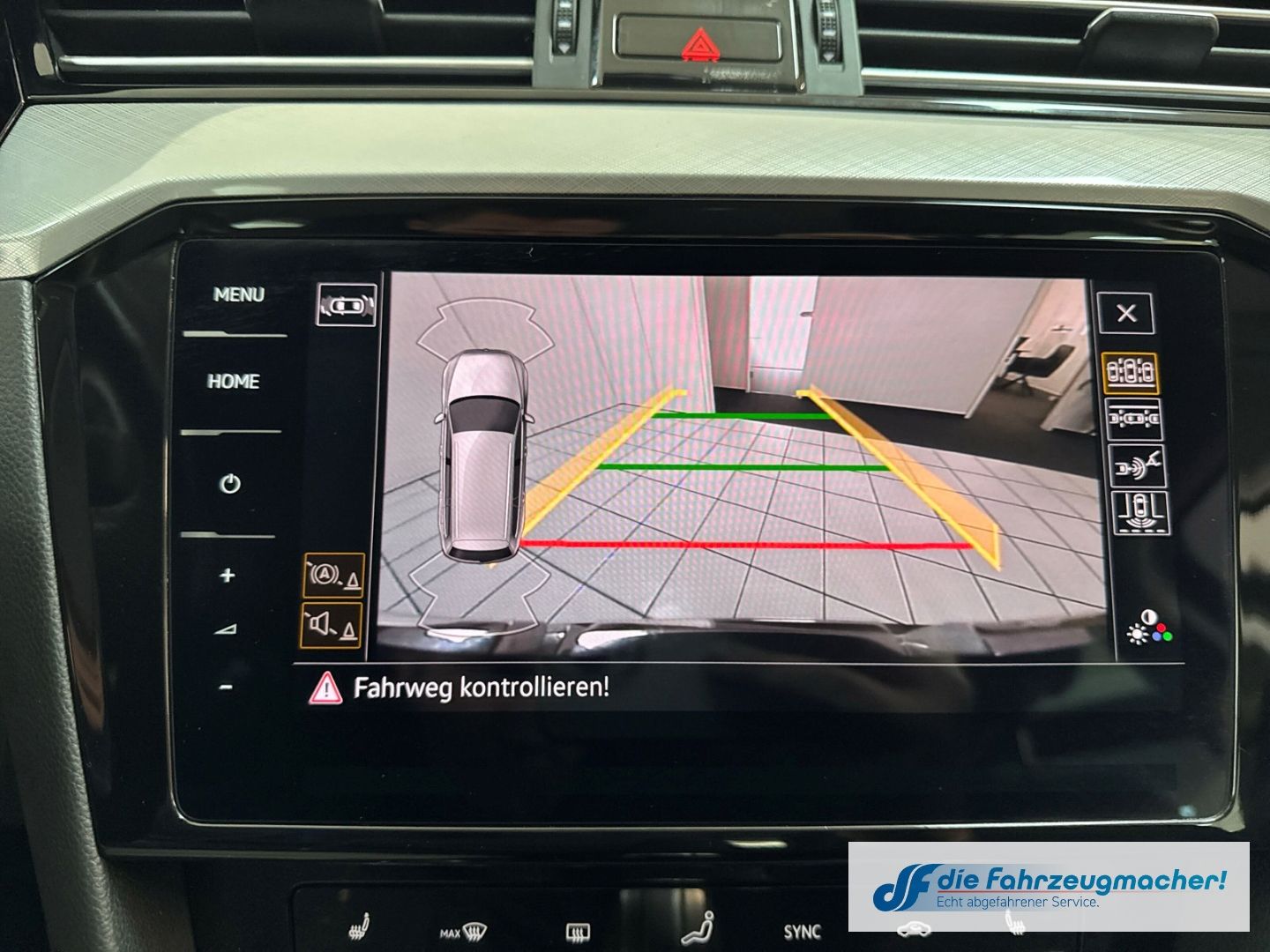 Fahrzeugabbildung Volkswagen Passat Variant GTE Navi Digitales Cockpit Massag