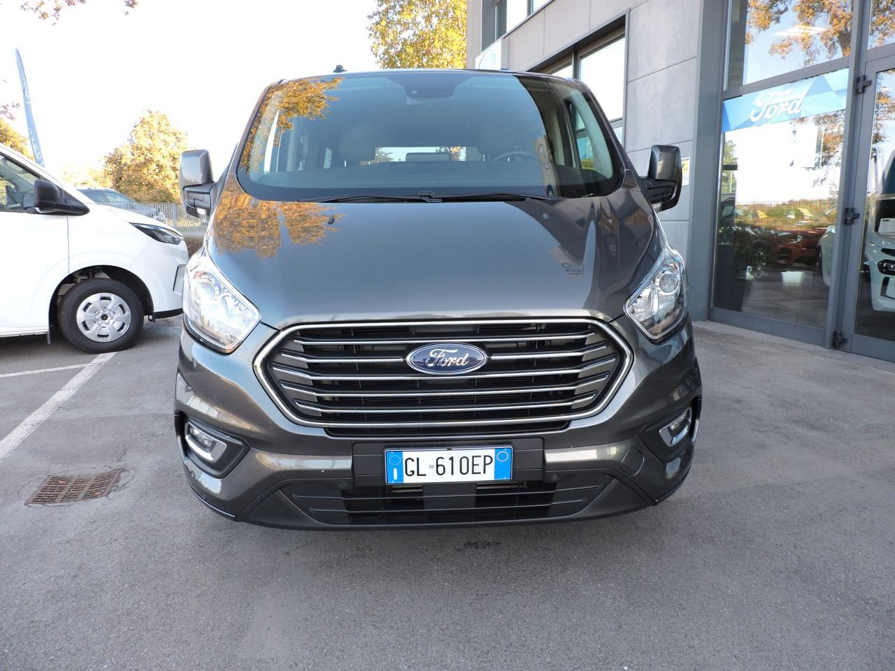 Other Ford Tourneo Custom 320 2.0 EcoBlue 130CV PC Tit imagem 3