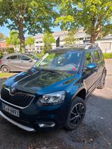 Skoda Yeti1.4TSI Edition Navi Klima blau Panorama Dach - Skoda Yeti in Herne
