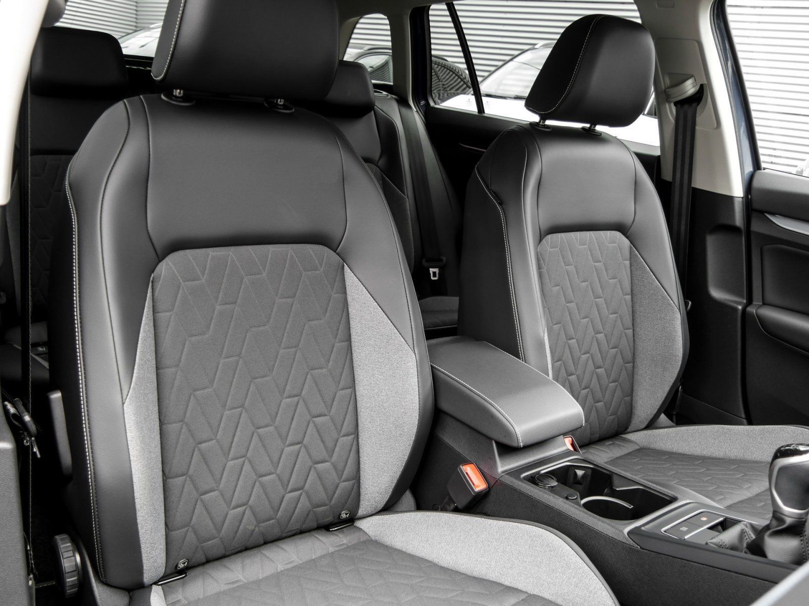 Volkswagen Golf - Bild 7