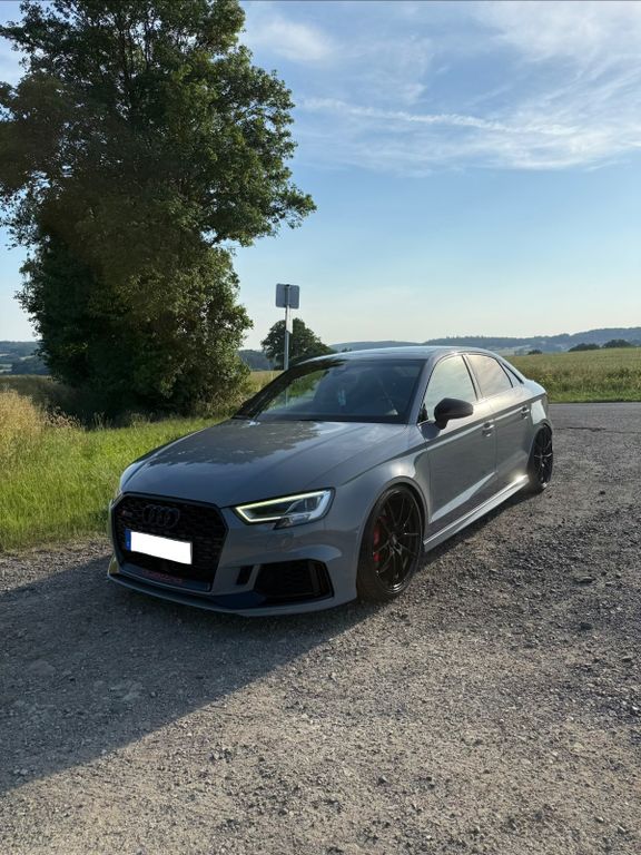 Image of Audi RS3