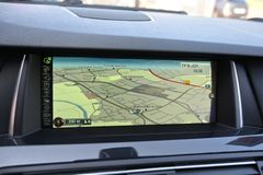 BMW 520 d Touring CAM360° Leder Pano Navi Standheizu