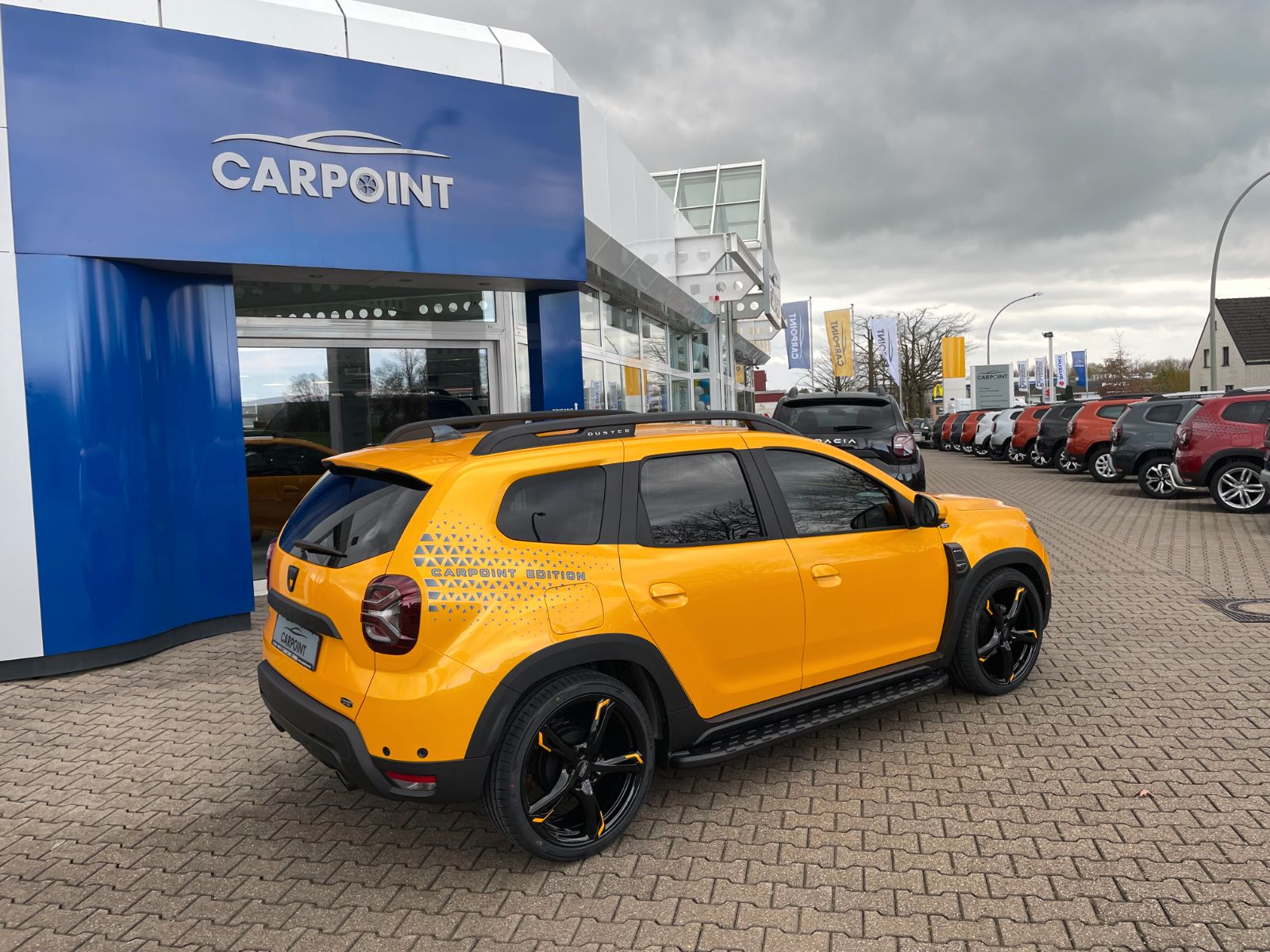 Dacia Duster TCe 150 4WD CARPOINT GELB EDITION – Carpoint NRW