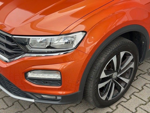 Fahrzeugabbildung Volkswagen T-Roc IQ Drive 116PS PDC/Navi/SHZ/AHK!
