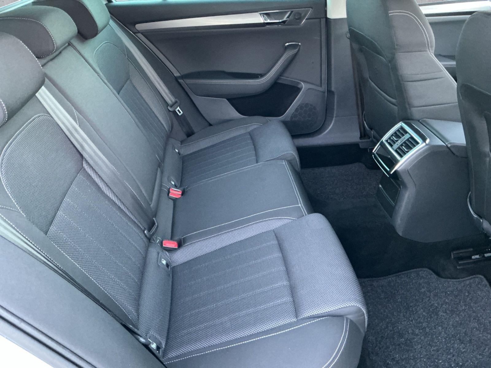 Skoda Superb - Bild 16