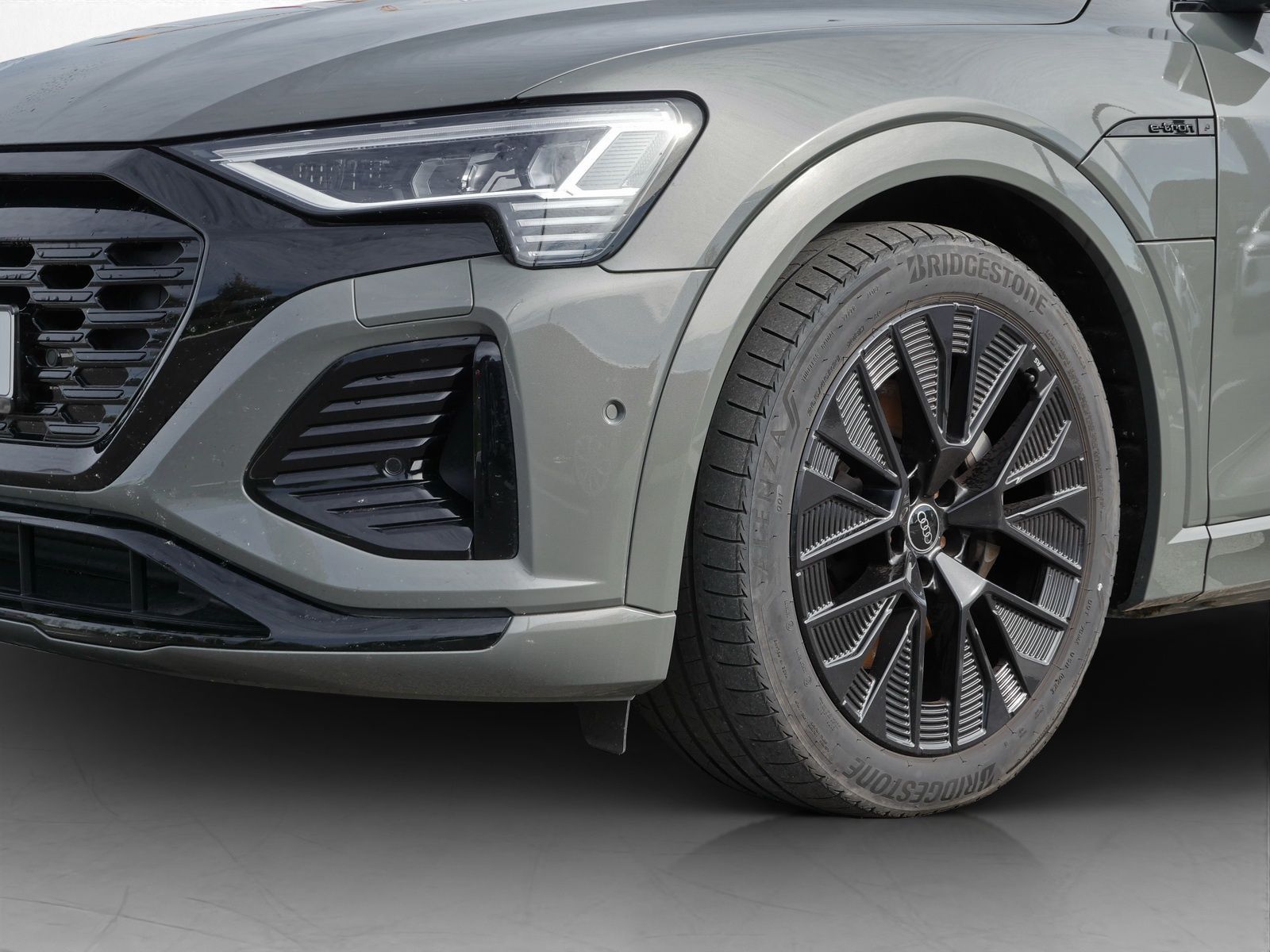 Audi Q8 e-tron - Bild 14