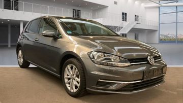 Volkswagen Golf - 1