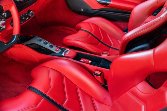 Ferrari 488 GTB/ POWER GARANTIE/ RACING SEATS/ PASSENGER