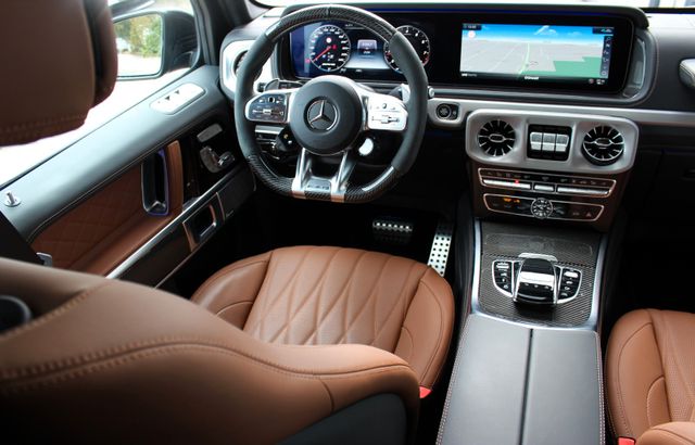 Mercedes-Benz G63 AMG/ NIGHT/ TV/ MANUFAKTUR/ STANDHZG./ AHK Mercedes-Benz G63 AMG/ NIGHT/ TV/ MANUFAKTUR/ STANDHZG./ AHK