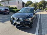 Volkswagen Tiguan Allspace 2.0 TDI DSG 4MOTION R-Line 7Sitz - Volkswagen Tiguan Allspace in Essen