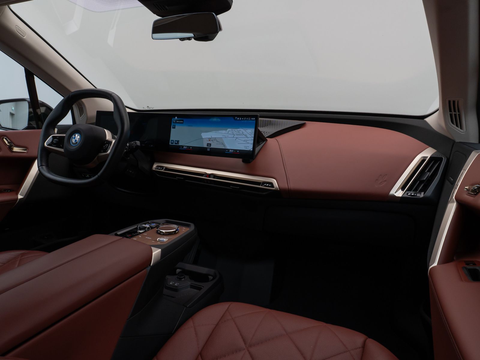 Fahrzeugabbildung BMW iX xD50 360°H/K DAB ACC SoftCl ACC Komfort 21Zol